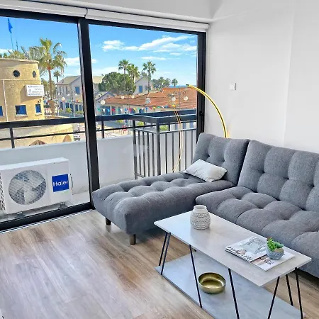 Unbeatable Location! Modern 2br Apartment Larnaca
